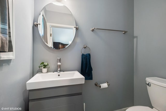 2543 Crawford Ave, Evanston, IL 60201 - half bath with toilet and vanity