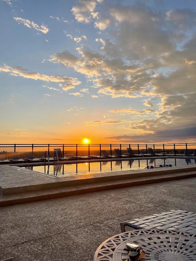 720 W Gordon Ter Unit 6J, Chicago, IL 60613 - dock featuring a water view