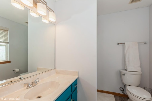 4705 Peacock Ln, Plainfield, IL 60586 - half bath with toilet and vanity