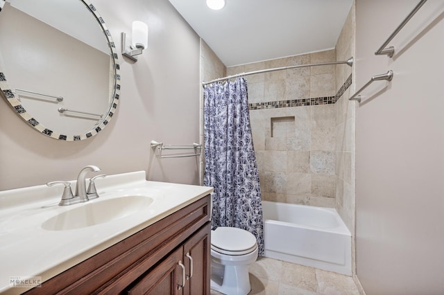 2430 Lakeside Dr, Aurora, IL 60504 - bathroom with vanity and shower / tub combo