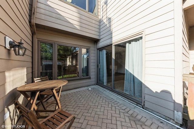3341 Beacon St Unit 32, North Chicago, IL 60064 - view of patio