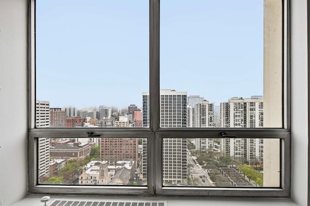 70 W Burton Pl Unit 2505F, Chicago, IL 60610 - balcony with a city view