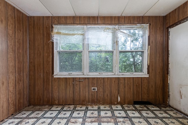 7207 S Winchester Ave, Chicago, IL 60636 - empty room with light floors and wood walls