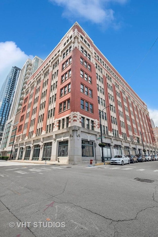 732 S Financial Pl Unit 202, Chicago, IL 60605 - view of property