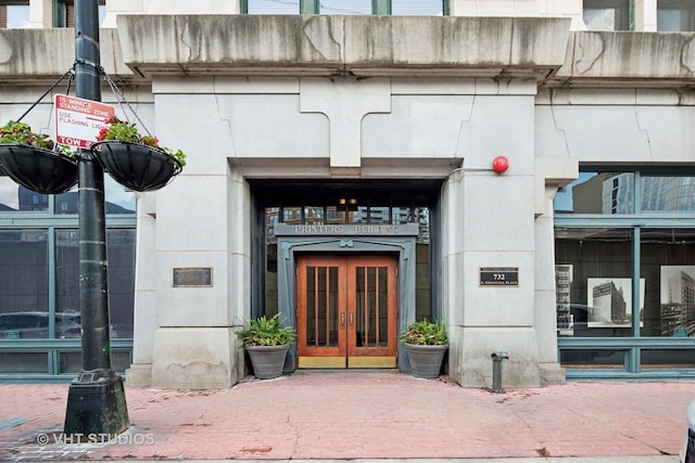 732 S Financial Pl Unit 202, Chicago, IL 60605 - doorway to property with french doors
