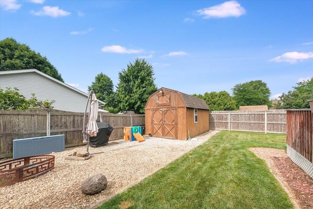 505 Tamula Dr, Mahomet, IL 61853 - fenced backyard featuring a storage shed