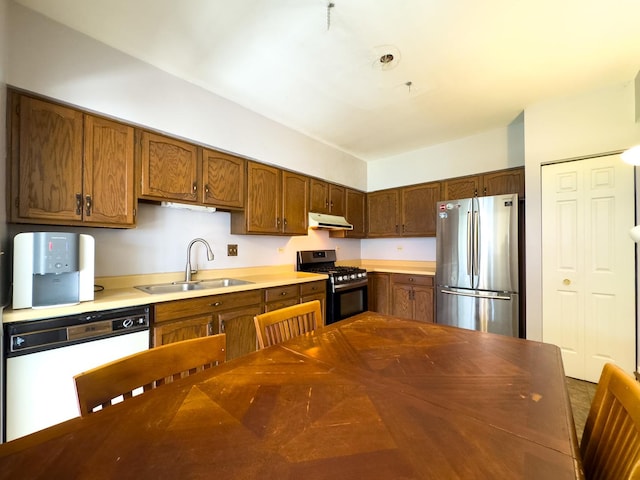 962 Harvest Cir, Buffalo Grove, IL 60089 - kitchen with stainless steel appliances and under cabinet range hood