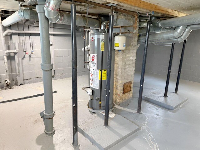 1023 N Elmwood Ave, Waukegan, IL 60085 - photo 32