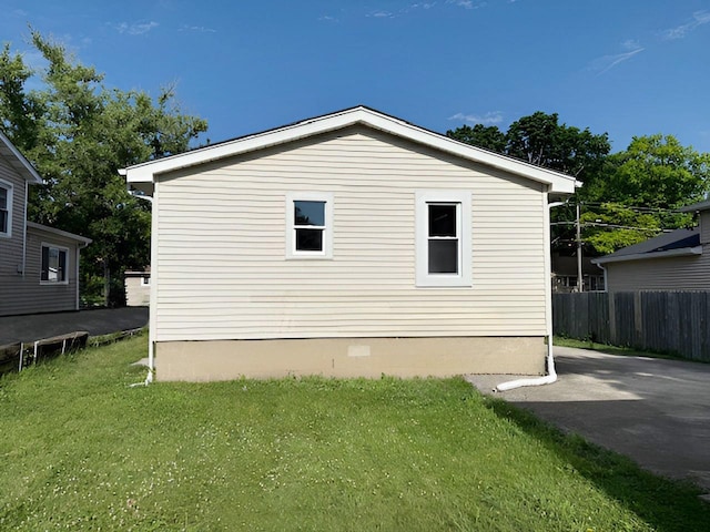 1023 N Elmwood Ave, Waukegan, IL 60085 - photo 7