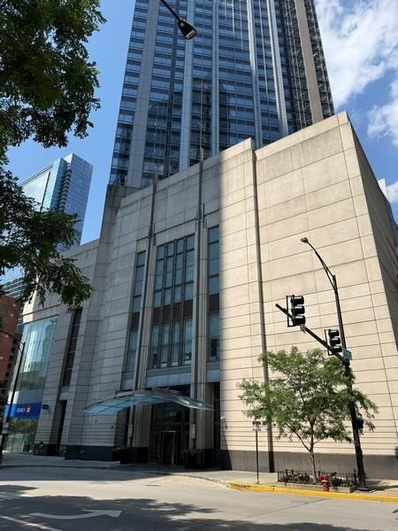 512 N Mcclurg Ct Unit 3502, Chicago, IL 60611 - photo 1