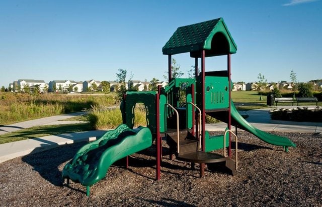 3512 Chancery Ln, Carpentersville, IL 60110 - view of community play area
