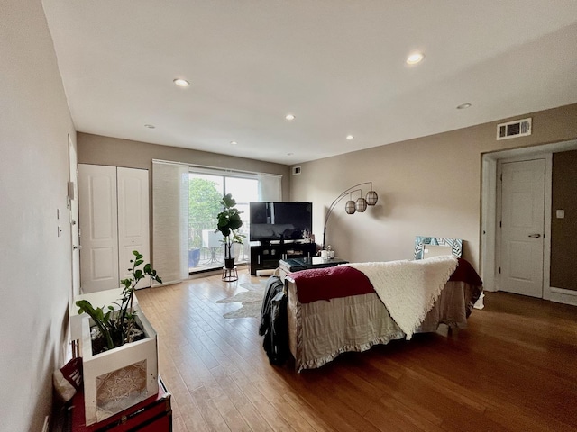 5511 Chateau Dr Unit 5, Rolling Meadows, IL 60008 - bedroom featuring wood finished floors and recessed lighting