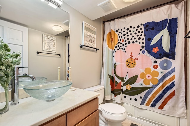 4353 S Indiana Ave Unit 2, Chicago, IL 60653 - bathroom with vanity and toilet
