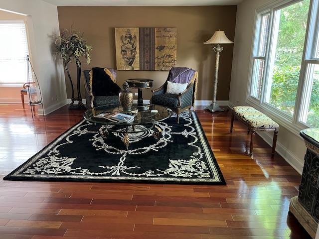 1312 Frederick Ln, Naperville, IL 60565 - living area featuring wood finished floors