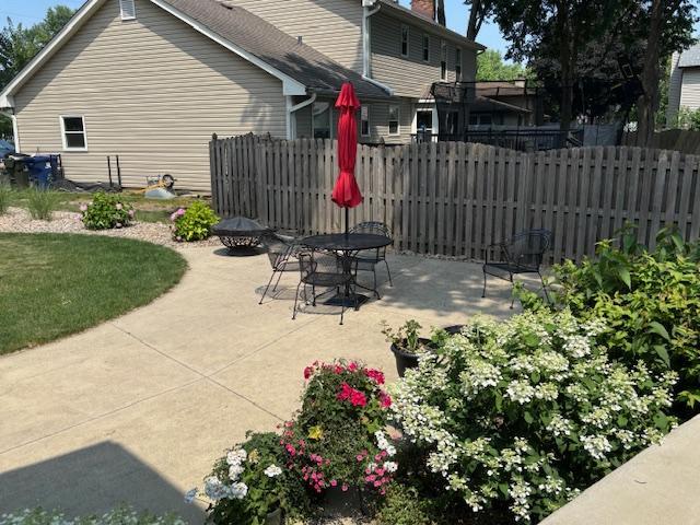 1312 Frederick Ln, Naperville, IL 60565 - view of patio / terrace