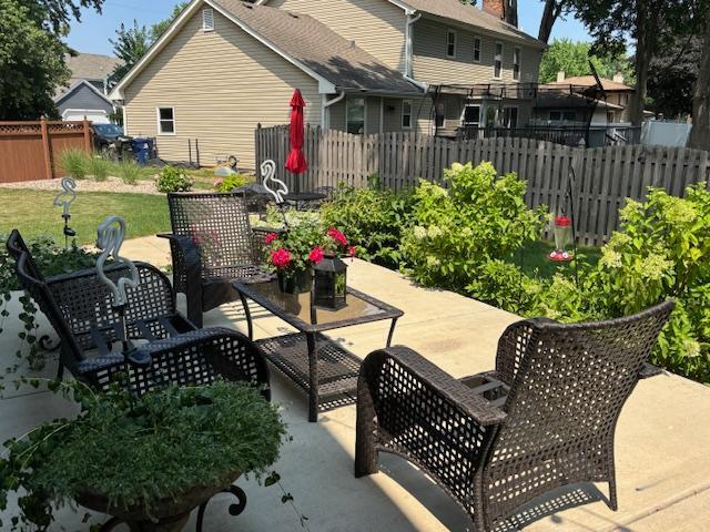 1312 Frederick Ln, Naperville, IL 60565 - view of patio