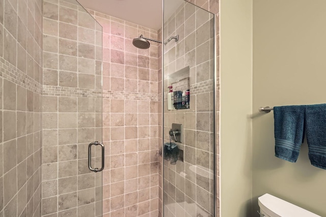5404 N Hoyne Ave Unit 5404, Chicago, IL 60625 - full bathroom featuring a stall shower and toilet