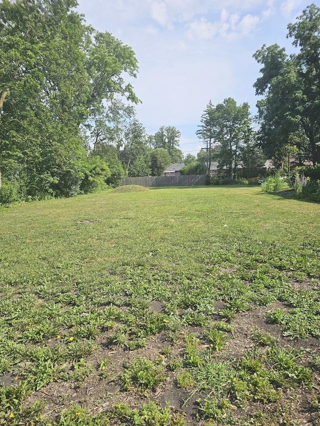 1738 Whitcomb Ave, Des Plaines, IL 60018 - photo 1