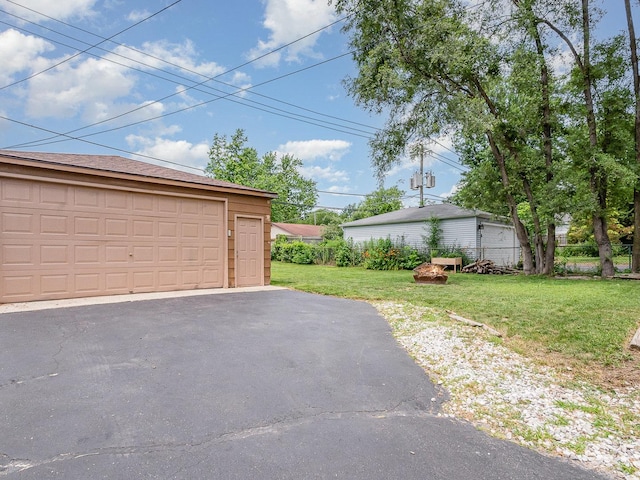 316 S Park St, Westmont, IL 60559 - view of detached garage