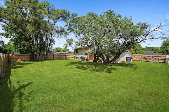 9451 Elm Ave, Mokena, IL 60448 - view of fenced backyard