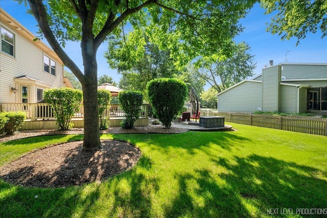 1200 Crestview Dr, Batavia, IL 60510 - view of yard