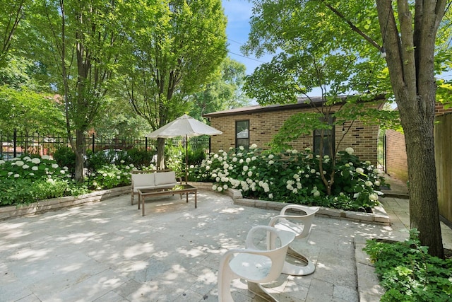 3045 W Ardmore Ave, Chicago, IL 60659 - view of patio