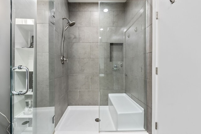 1123 W 19th St, Chicago, IL 60608 - bathroom with a stall shower