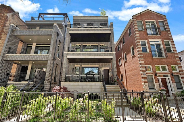 1469 W Byron St Unit 2, Chicago, IL 60613 - photo 1