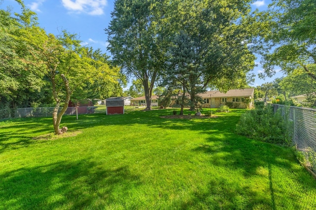 808 S Cedarcrest Dr, Schaumburg, IL 60193 - fenced backyard featuring a storage shed