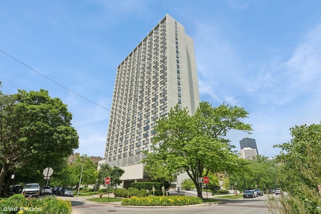 5100 N Marine Dr Unit 11M, Chicago, IL 60640 - photo 1