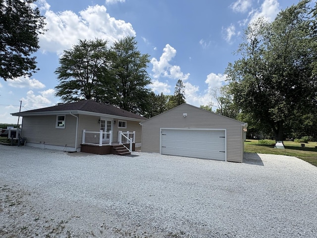 5101 W 1000 N Rd, Kankakee, IL 60901 - view of front of home with an outdoor structure and a detached garage