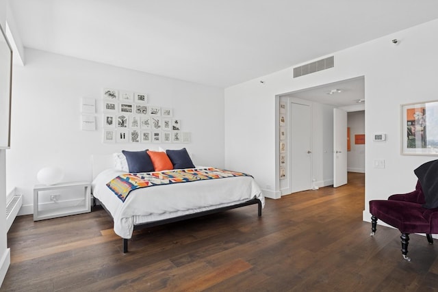 161 E Chicago Ave Unit 31F, Chicago, IL 60611 - bedroom featuring wood finished floors and baseboards
