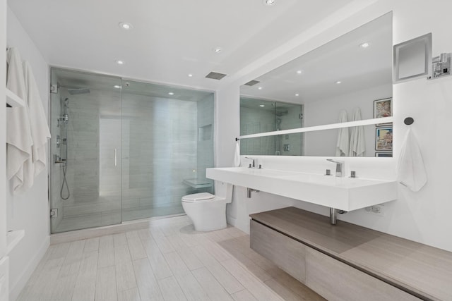 161 E Chicago Ave Unit 31F, Chicago, IL 60611 - bathroom with a shower stall and recessed lighting