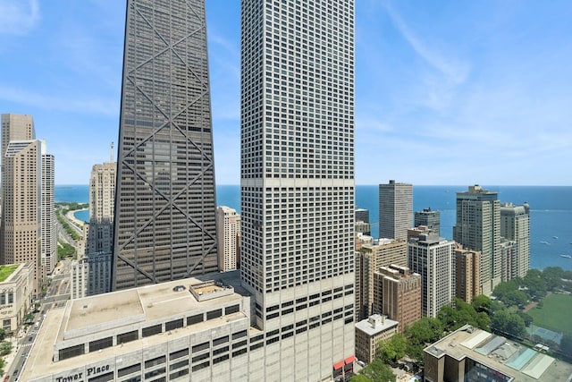 161 E Chicago Ave Unit 31F, Chicago, IL 60611 - view of city featuring a nearby body of water