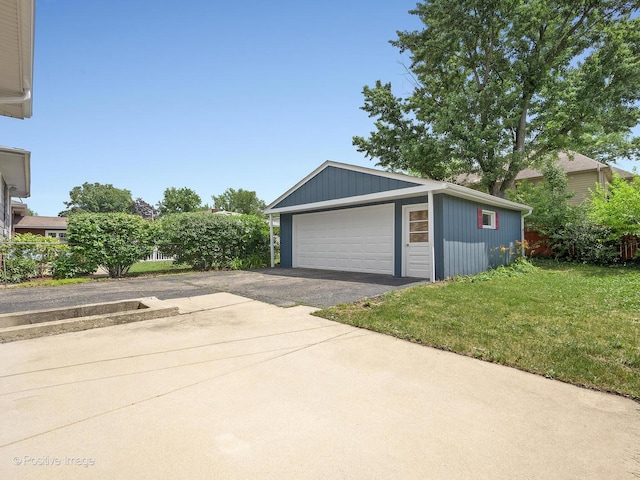 5895 Virginia Ave, Clarendon Hills, IL 60514 - view of detached garage