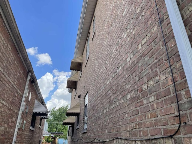 2020 W 53rd Pl, Chicago, IL 60609 - exterior view of brick siding