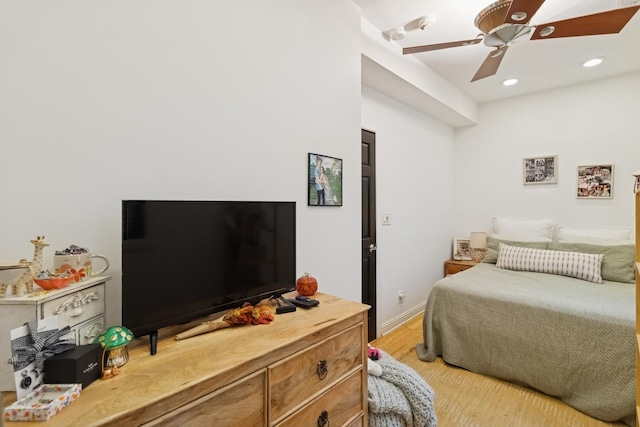 1532 N Greenview Ave, Chicago, IL 60642 - bedroom with light wood-style flooring, recessed lighting, and a ceiling fan