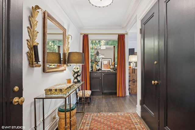 1255 N State Pkwy Unit 3D, Chicago, IL 60610 - entrance foyer featuring dark wood-style flooring and ornamental molding