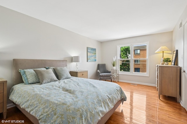 840 Forest Ave Unit C, Evanston, IL 60202 - bedroom featuring light wood-type flooring and baseboards