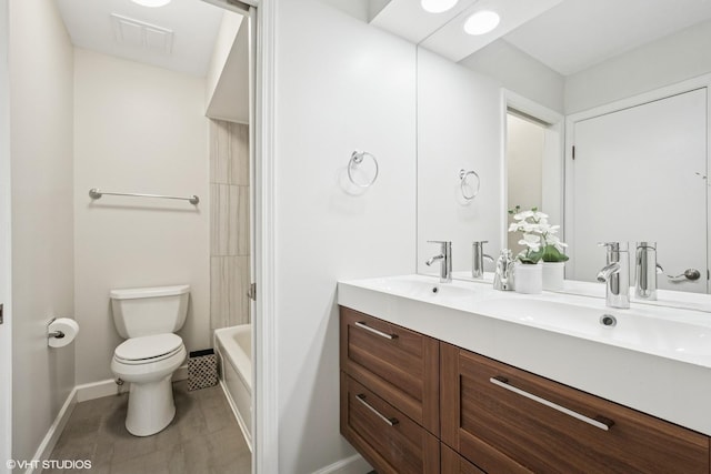 840 Forest Ave Unit C, Evanston, IL 60202 - bathroom featuring double vanity and tile patterned floors