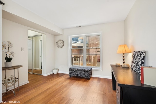 840 Forest Ave Unit C, Evanston, IL 60202 - living area with light wood-style floors and baseboards