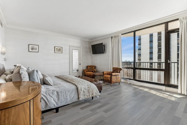 1040 N Lake Shore Dr Unit 26B, Chicago, IL 60611 - bedroom with multiple windows, a wall of windows, wood finished floors, ornamental molding, and access to exterior