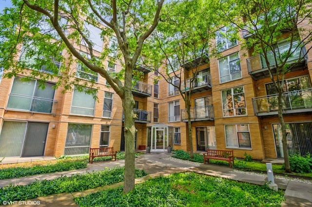 1720 Oak Ave Unit 407, Evanston, IL 60201 - view of apartment building / complex