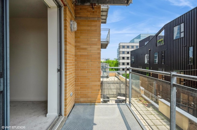 1720 Oak Ave Unit 407, Evanston, IL 60201 - view of balcony