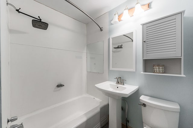324 N 6th St, Dekalb, IL 60115 - bathroom with toilet and  shower combination