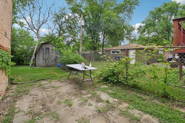 924 E 159th Pl, South Holland, IL 60473 - view of yard featuring a storage shed