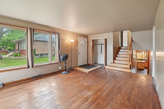 924 E 159th Pl, South Holland, IL 60473 - entryway with wood finished floors and stairway