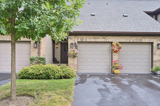 1679 Pebble Beach Dr, Hoffman Estates, IL 60169 - photo 2