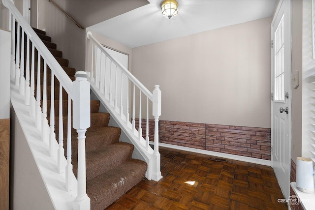 61 King Dr, Streamwood, IL 60107 - stairs with baseboards