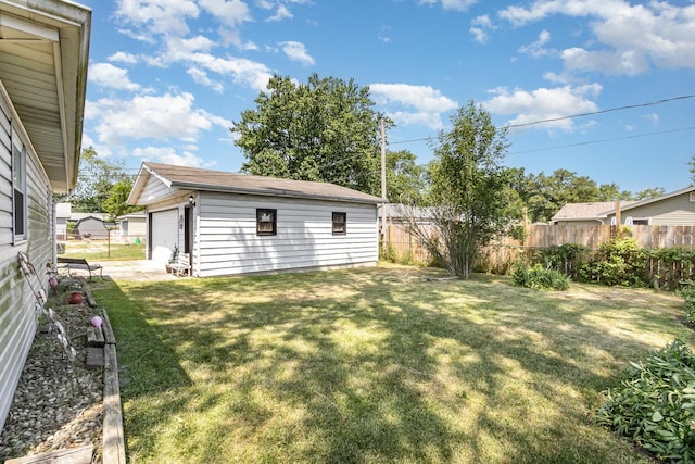 456 W Stanton Ln, Crete, IL 60417 - view of yard featuring an outbuilding and a detached garage
